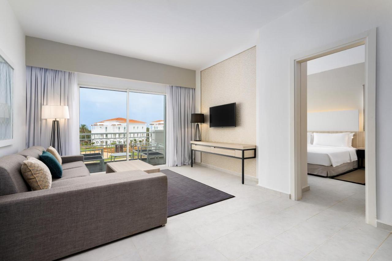 Radisson Blu Residences, Saïdia 外观 照片