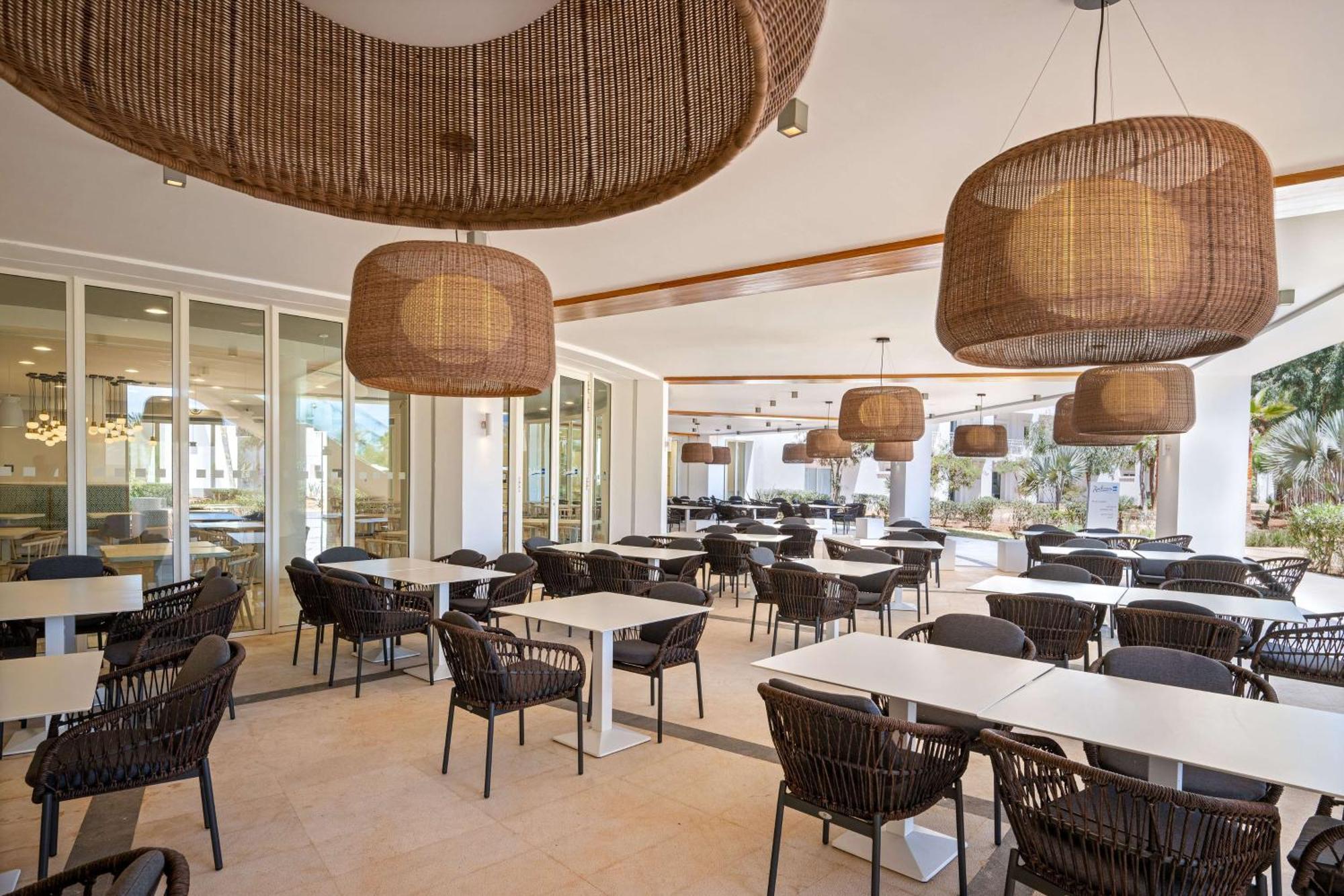 Radisson Blu Residences, Saïdia 外观 照片